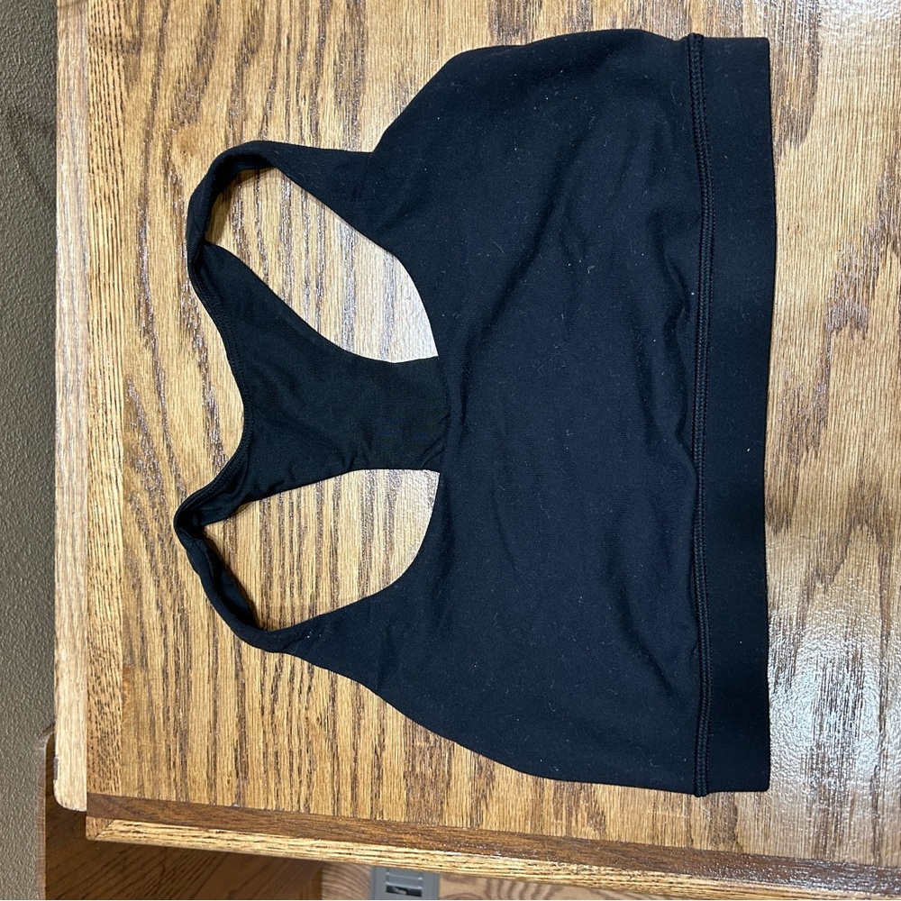 black lululemon bra - Picture 2 of 3
